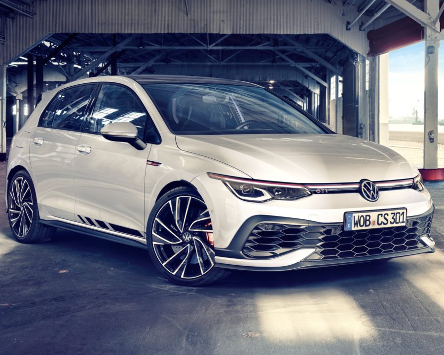 2021 VW Golf GTI Clubsport Debuts with 296 Horsepower
