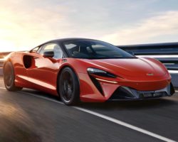 2022 McLaren Artura Specs: 0-60 MPH in 3.0 Seconds, Top Speed 205 MPH