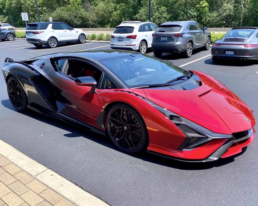 Lamborghini Sian Fading Red to Exposed Carbon Spec