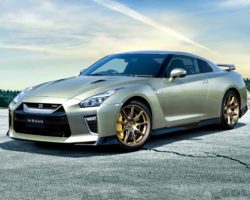 Nissan GT-R T-spec Price Starts at $138,490, Has Two Exclusive Colors